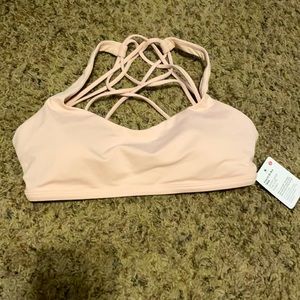 Lululemon free to be bra *wild